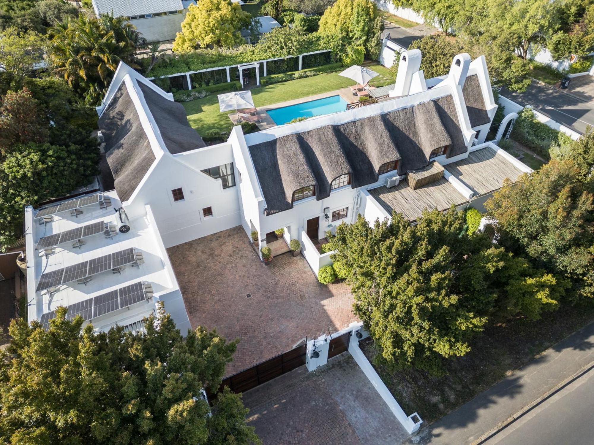 Die Rietdak - Reetdachhaus Mit Vier Schlafzimmern Kapské Město Exteriér fotografie